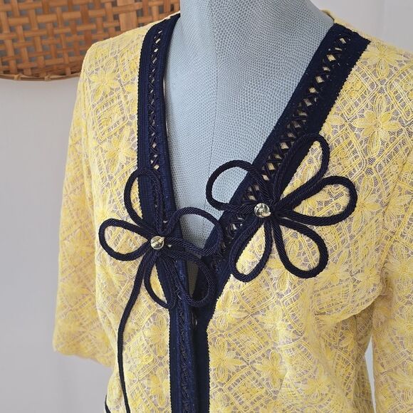 Fielel Flower | Midnight Daisy Lace Cardigan - Picture 2 of 9